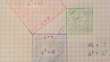 Dreieck und Quadrate